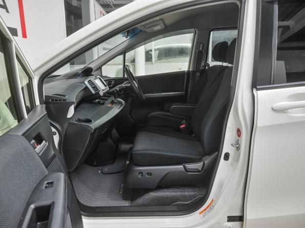 Honda Freed I Рестайлинг с пробегом 2012 года, цена 1 099 000 рублей, 205923 км, компактвэн, Автокод Объявления