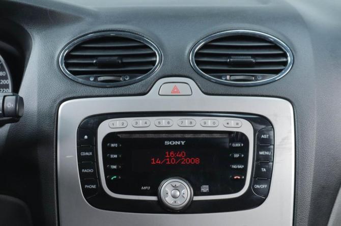 Ford Focus II с пробегом 2008 года, цена 629 000 рублей, 253013 км, хэтчбек, Автокод Объявления
