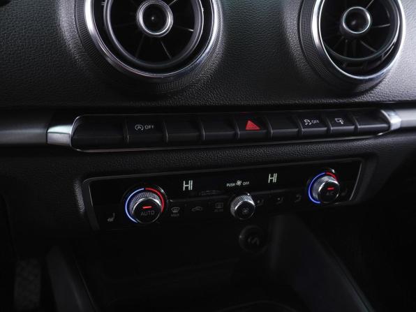 Audi A3 III (8V) Рестайлинг с пробегом 2016 года, цена 1 724 070 рублей, 85358 км, седан, Автокод Объявления