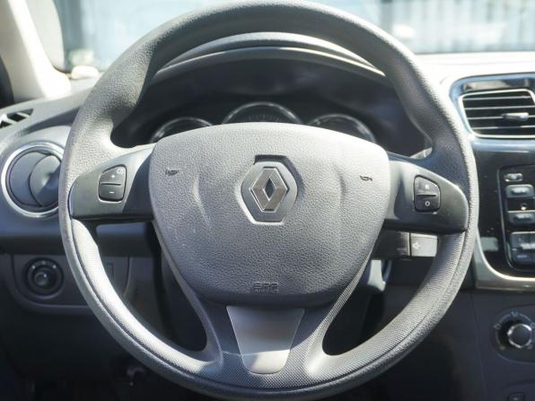 Renault Logan II с пробегом 2017 года, цена 731 000 рублей, 183242 км, седан, Автокод Объявления