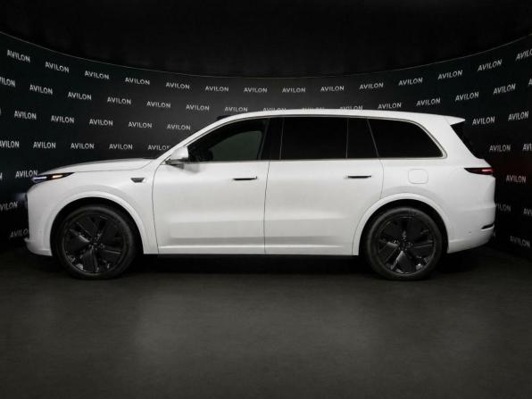 Новый Li Auto (Lixiang) L9 I Рестайлинг 2025 года, цена 11 600 000 рублей, внедорожник, Автокод Объявления