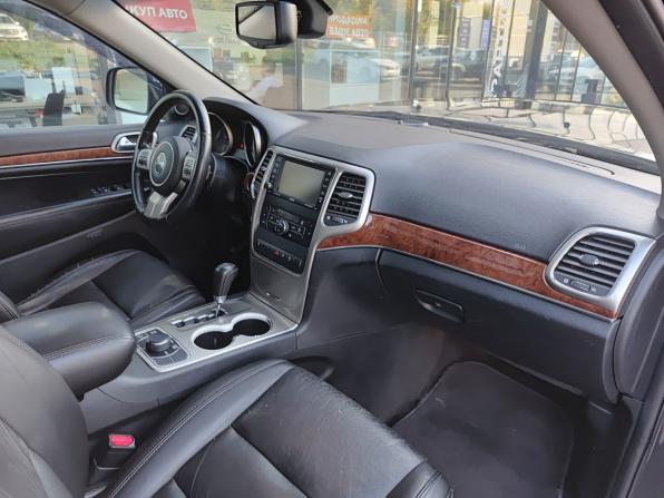 Jeep Grand Cherokee IV (WK2) с пробегом 2010 года, цена 1 558 700 рублей, 136231 км, внедорожник, Автокод Объявления