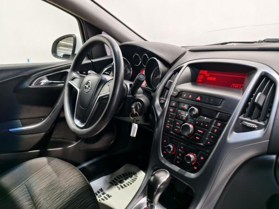 Opel Astra J Рестайлинг Курск  - изображение 5
