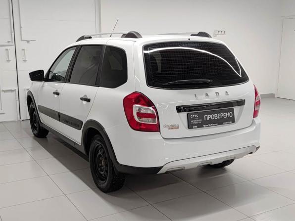 Lada (ВАЗ) Granta I Рестайлинг с пробегом 2024 года, цена 930 000 рублей, 48854 км, универсал, Автокод Объявления