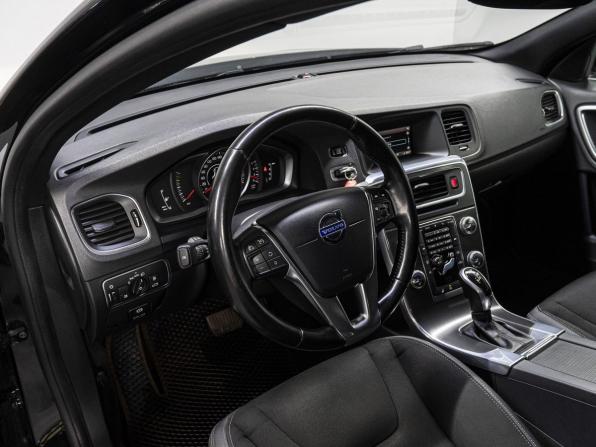 Volvo S60 II Рестайлинг с пробегом 2014 года, цена 1 379 000 рублей, 189320 км, седан, Автокод Объявления
