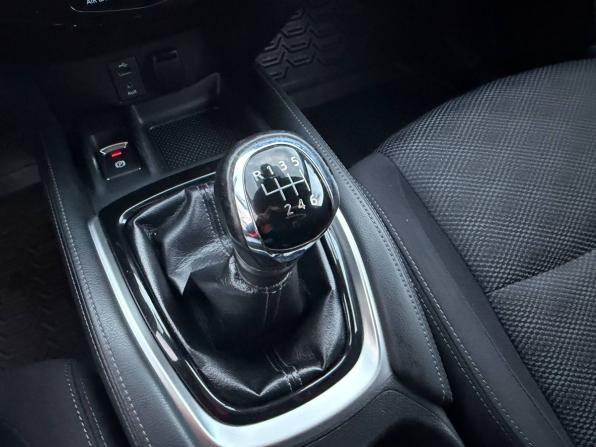 Nissan Qashqai II с пробегом 2017 года, цена 1 375 000 рублей, 106000 км, внедорожник, Автокод Объявления