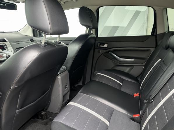 Ford Kuga I с пробегом 2012 года, цена 918 000 рублей, 281771 км, внедорожник, Автокод Объявления