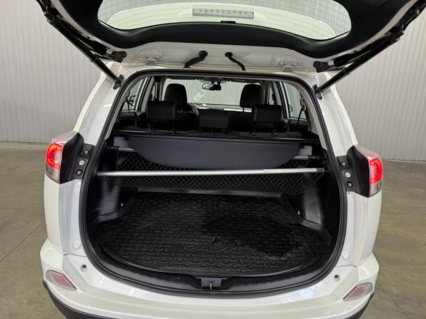 Toyota RAV4 IV (XA40) Рестайлинг с пробегом 2016 года, цена 2 137 000 рублей, 174139 км, внедорожник, Автокод Объявления
