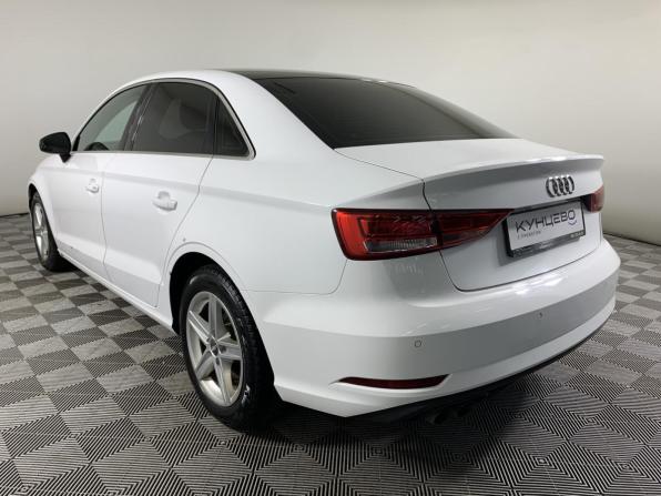 Audi A3 III (8V) Рестайлинг с пробегом 2016 года, цена 1 460 000 рублей, 167748 км, хэтчбек, Автокод Объявления