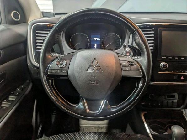 Mitsubishi Outlander III Рестайлинг 3 с пробегом 2021 года, цена 2 525 000 рублей, 124000 км, внедорожник, Автокод Объявления