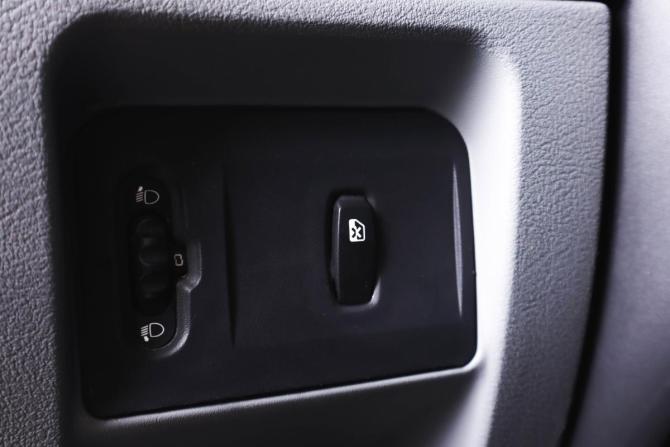 Renault Symbol I Рестайлинг 2 с пробегом 2008 года, цена 279 000 рублей, 260203 км, седан, Автокод Объявления