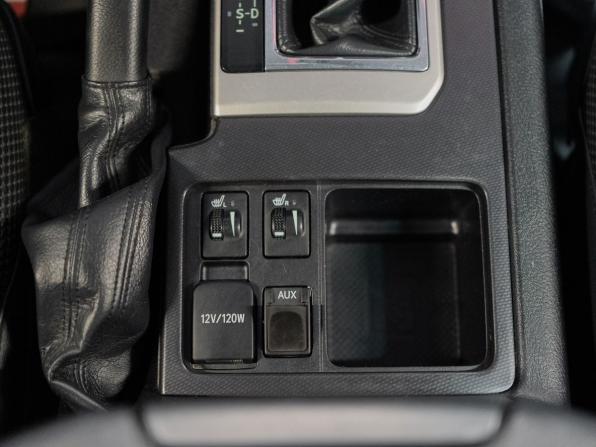 Toyota Land Cruiser Prado 150 Series с пробегом 2011 года, цена 3 330 000 рублей, 256579 км, внедорожник, Автокод Объявления