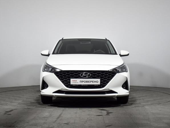 Hyundai Solaris II Рестайлинг с пробегом 2020 года, цена 1 690 000 рублей, 44000 км, седан, Автокод Объявления