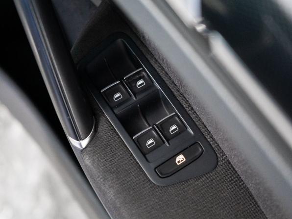 Volkswagen Golf VII с пробегом 2014 года, цена 1 200 500 рублей, 105742 км, универсал, Автокод Объявления