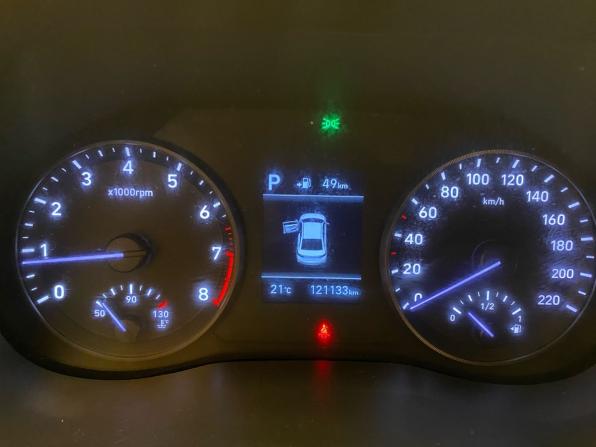 Hyundai Solaris II с пробегом 2019 года, цена 1 279 000 рублей, 121000 км, седан, Автокод Объявления
