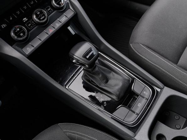 Skoda Karoq I с пробегом 2020 года, цена 2 412 000 рублей, 73620 км, внедорожник, Автокод Объявления
