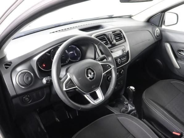 Renault Logan II Рестайлинг с пробегом 2019 года, цена 1 100 000 рублей, 61983 км, седан, Автокод Объявления