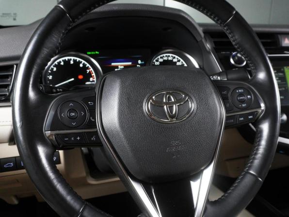 Toyota Camry VIII (XV70) с пробегом 2018 года, цена 2 797 000 рублей, 177622 км, седан, Автокод Объявления
