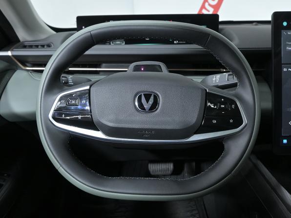 Changan Lamore с пробегом 2023 года, цена 2 180 000 рублей, 6700 км, седан, Автокод Объявления