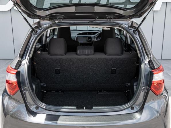 Toyota Vitz III (XP130) Рестайлинг 2 с пробегом 2019 года, цена 1 050 000 рублей, 44424 км, хэтчбек, Автокод Объявления