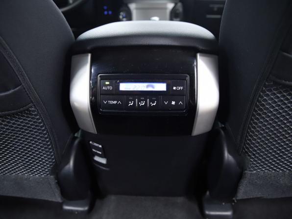 Toyota Land Cruiser Prado 150 Series Рестайлинг 2 с пробегом 2018 года, цена 5 690 000 рублей, 125936 км, внедорожник, Автокод Объявления