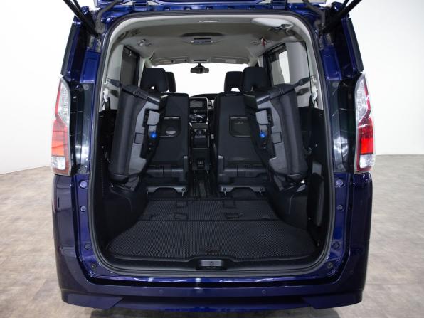 Nissan Serena V (C27) с пробегом 2018 года, цена 1 900 000 рублей, 112843 км, минивэн, Автокод Объявления