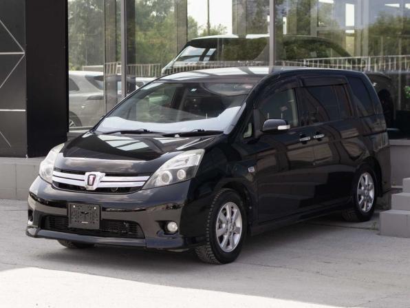 Toyota ISis I Рестайлинг с пробегом 2012 года, цена 1 350 000 рублей, 134000 км, компактвэн, Автокод Объявления