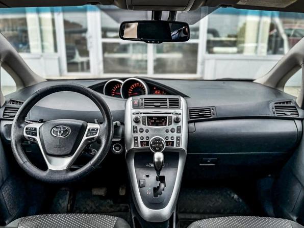 Toyota Verso I с пробегом 2010 года, цена 970 000 рублей, 213159 км, компактвэн, Автокод Объявления