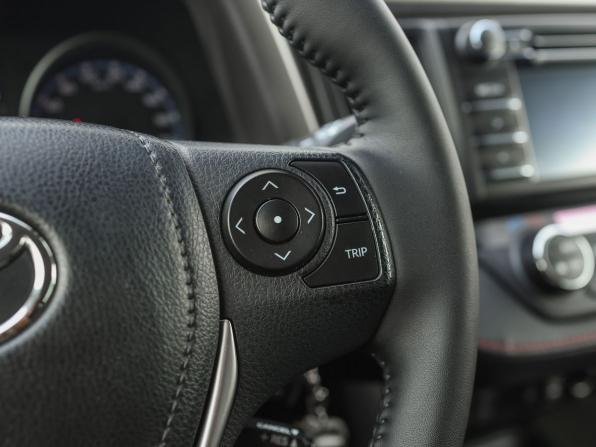 Toyota RAV4 IV (XA40) Рестайлинг с пробегом 2016 года, цена 2 399 000 рублей, 118900 км, внедорожник, Автокод Объявления