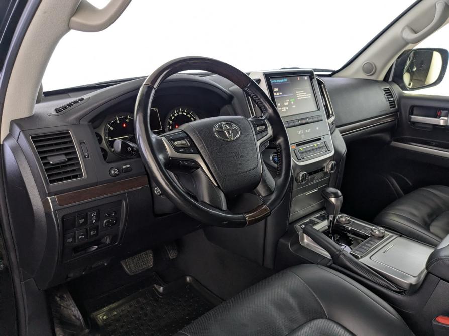 Toyota Land Cruiser 200 Series Рестайлинг 2 Москва  - изображение 19