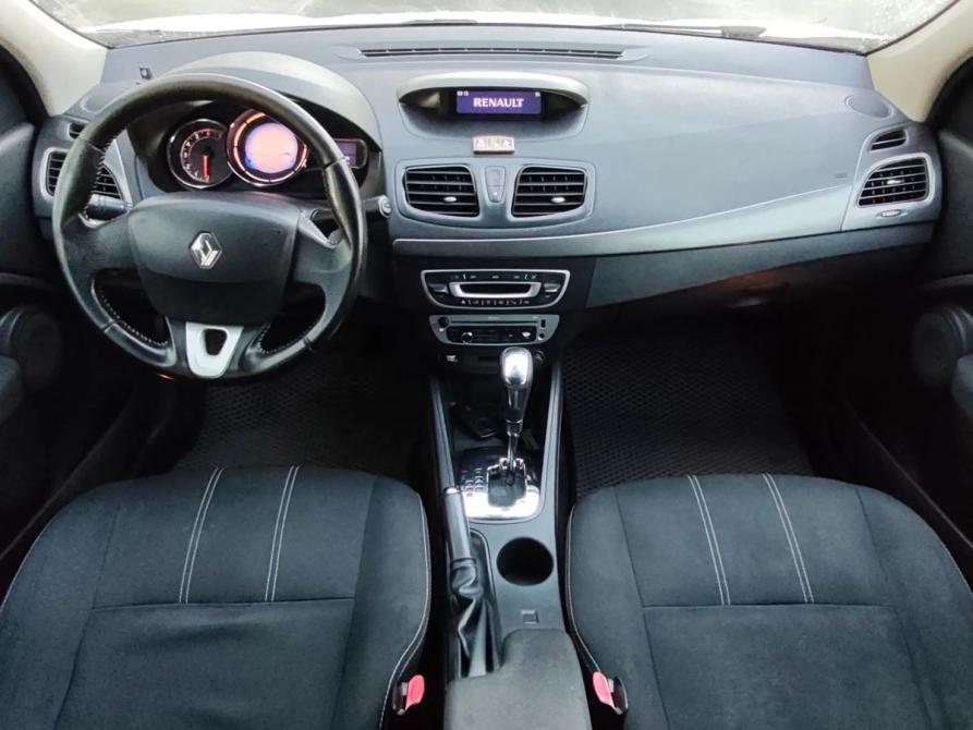 Renault Fluence I Рестайлинг Санкт-Петербург  - изображение 8