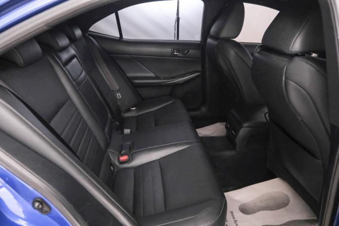 Lexus IS III с пробегом 2013 года, цена 2 649 000 рублей, 75500 км, седан, Автокод Объявления
