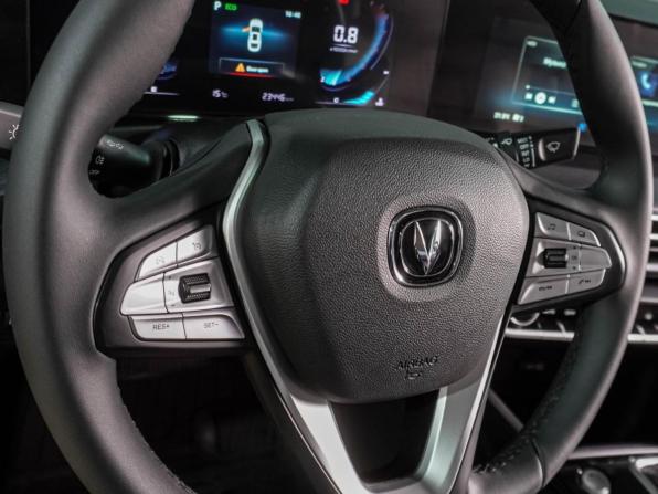 Changan Eado Plus с пробегом 2023 года, цена 1 699 000 рублей, 23446 км, седан, Автокод Объявления