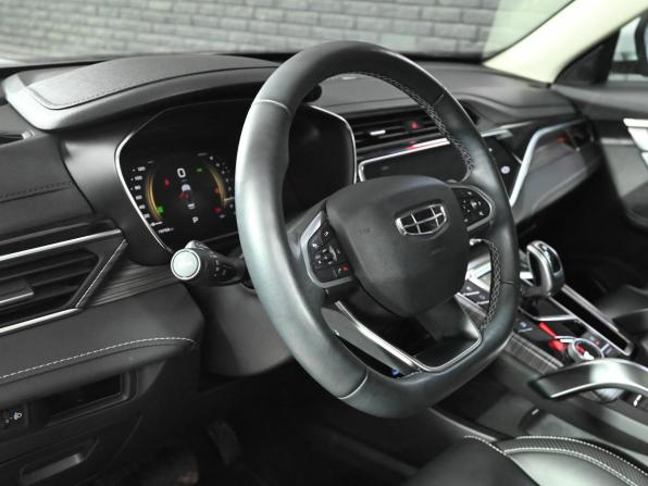 Geely Atlas Pro с пробегом 2024 года, цена 2 450 000 рублей, 19758 км, внедорожник, Автокод Объявления