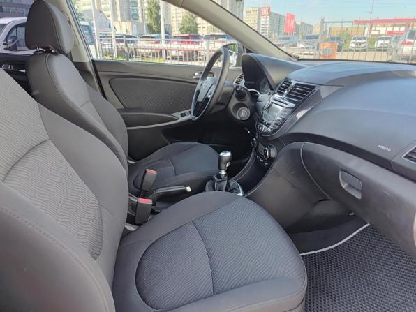 Hyundai Solaris I с пробегом 2013 года, цена 815 000 рублей, 143239 км, седан, Автокод Объявления
