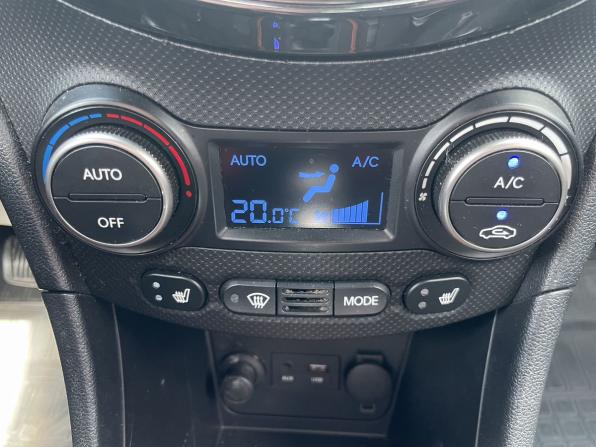 Hyundai Solaris I Рестайлинг с пробегом 2015 года, цена 1 199 000 рублей, 99214 км, седан, Автокод Объявления