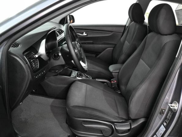 Kia Rio IV Рестайлинг с пробегом 2020 года, цена 1 435 000 рублей, 97031 км, седан, Автокод Объявления