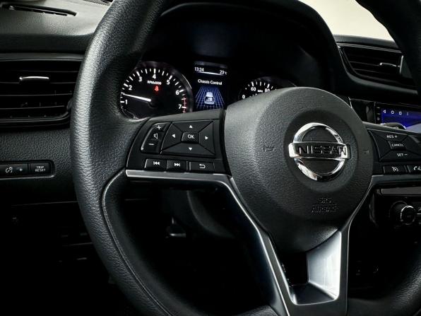 Nissan Rogue II Рестайлинг с пробегом 2016 года, цена 1 899 000 рублей, 173484 км, внедорожник, Автокод Объявления