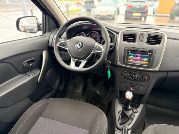 Renault Sandero II Рестайлинг с пробегом 2022 года, цена 1 095 000 рублей, 145000 км, хэтчбек, Автокод Объявления
