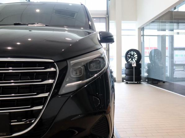 Mercedes-Benz V-Класс III (W447) Рестайлинг 2 с пробегом 2025 года, цена 12 990 000 рублей, 11385 км, минивэн, Автокод Объявления