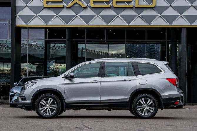 Honda Pilot III с пробегом 2018 года, цена 2 888 000 рублей, 130523 км, внедорожник, Автокод Объявления