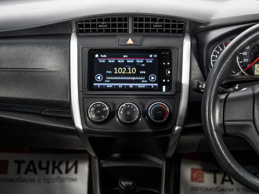 Toyota Corolla XI (E160 E170 E180) Рестайлинг 1 Иркутск  - изображение 11