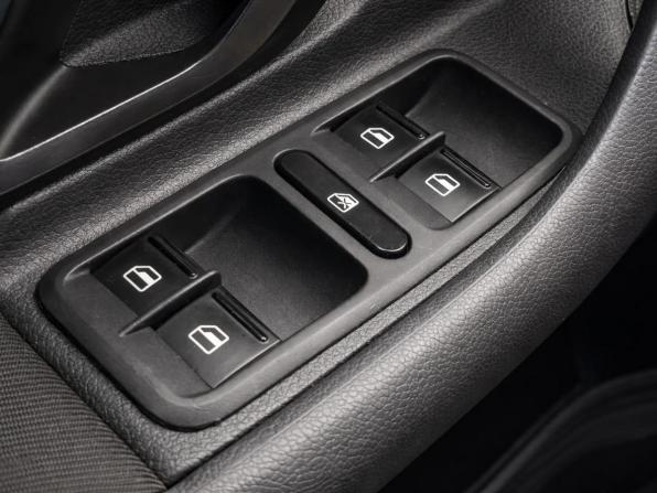 Skoda Fabia II Рестайлинг с пробегом 2012 года, цена 777 000 рублей, 99347 км, хэтчбек, Автокод Объявления