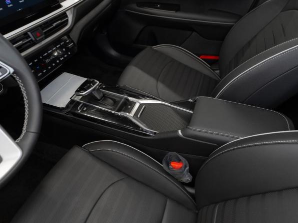 Kia K3 II (China Market) Рестайлинг с пробегом 2025 года, цена 2 575 000 рублей, 70 км, седан, Автокод Объявления
