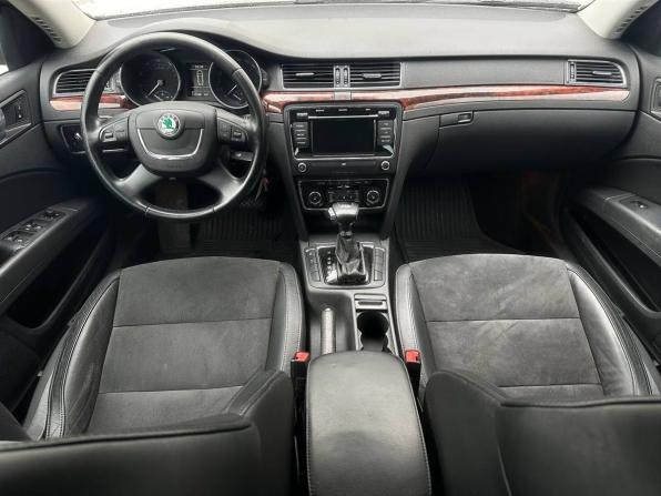 Skoda Superb II с пробегом 2010 года, цена 700 000 рублей, 297947 км, лифтбек, Автокод Объявления