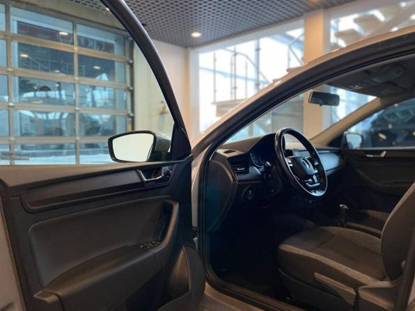 Skoda Rapid II с пробегом 2021 года, цена 1 665 000 рублей, 68307 км, лифтбек, Автокод Объявления