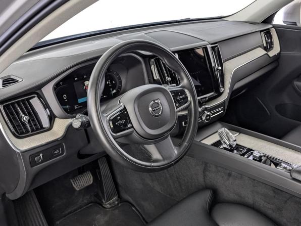 Volvo XC60 II Рестайлинг с пробегом 2021 года, цена 4 830 000 рублей, 49603 км, внедорожник, Автокод Объявления