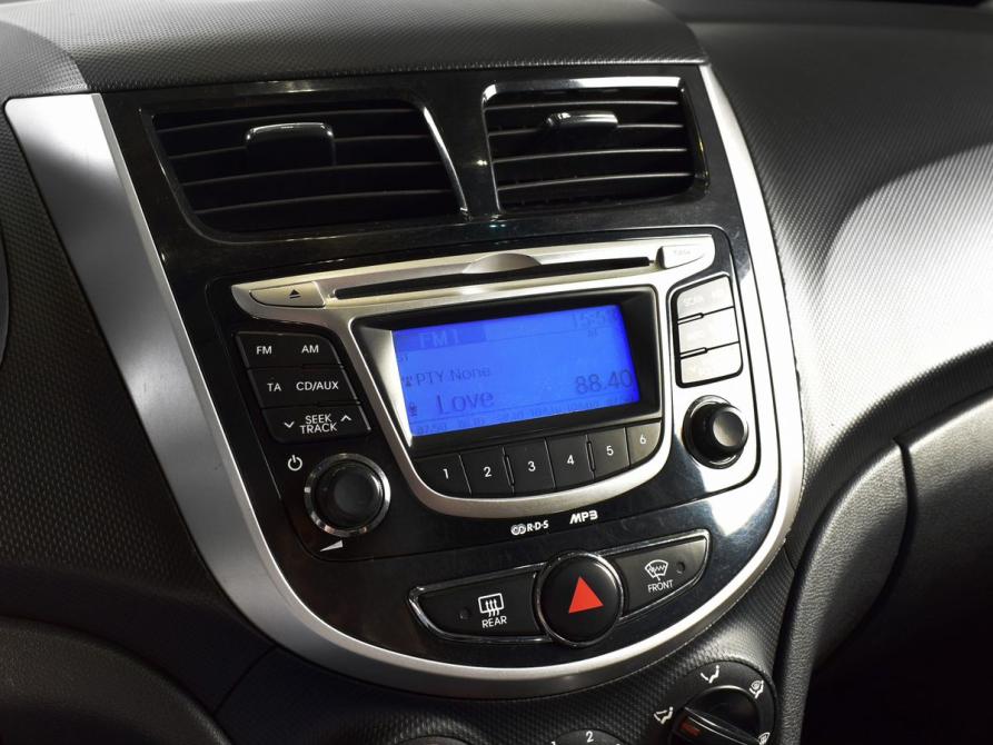 Hyundai Solaris I Кемерово  - изображение 14
