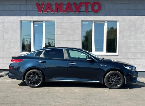 Kia Optima IV Рестайлинг с пробегом 2018 года, цена 2 060 000 рублей, 142890 км, седан, Автокод Объявления