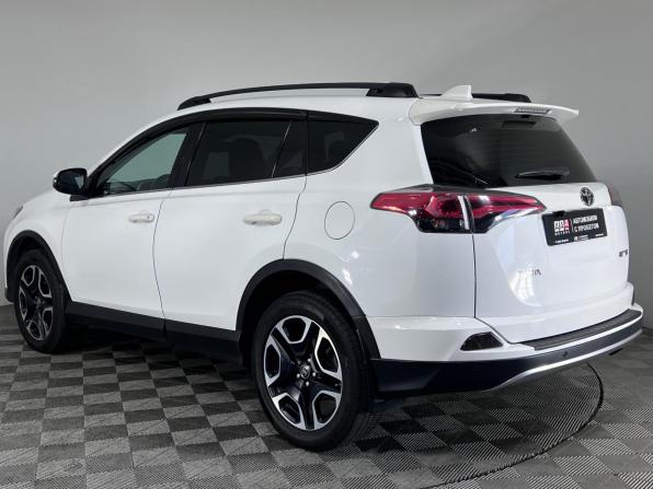 Toyota RAV4 IV (XA40) Рестайлинг с пробегом 2018 года, цена 1 950 000 рублей, 218968 км, внедорожник, Автокод Объявления